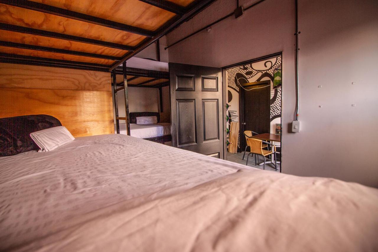 Hostal Real Hostel Саленто Экстерьер фото