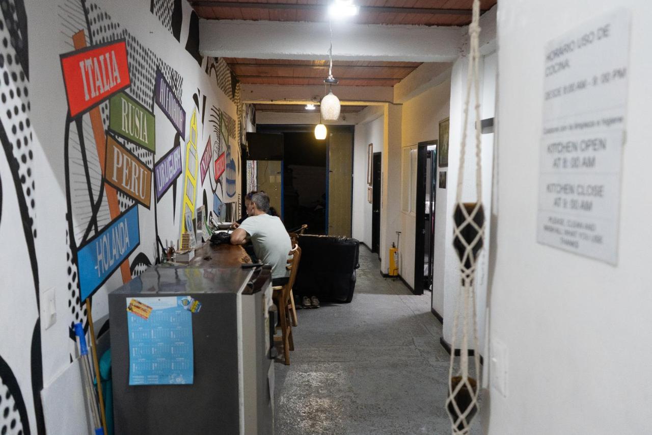 Hostal Real Hostel Саленто Экстерьер фото